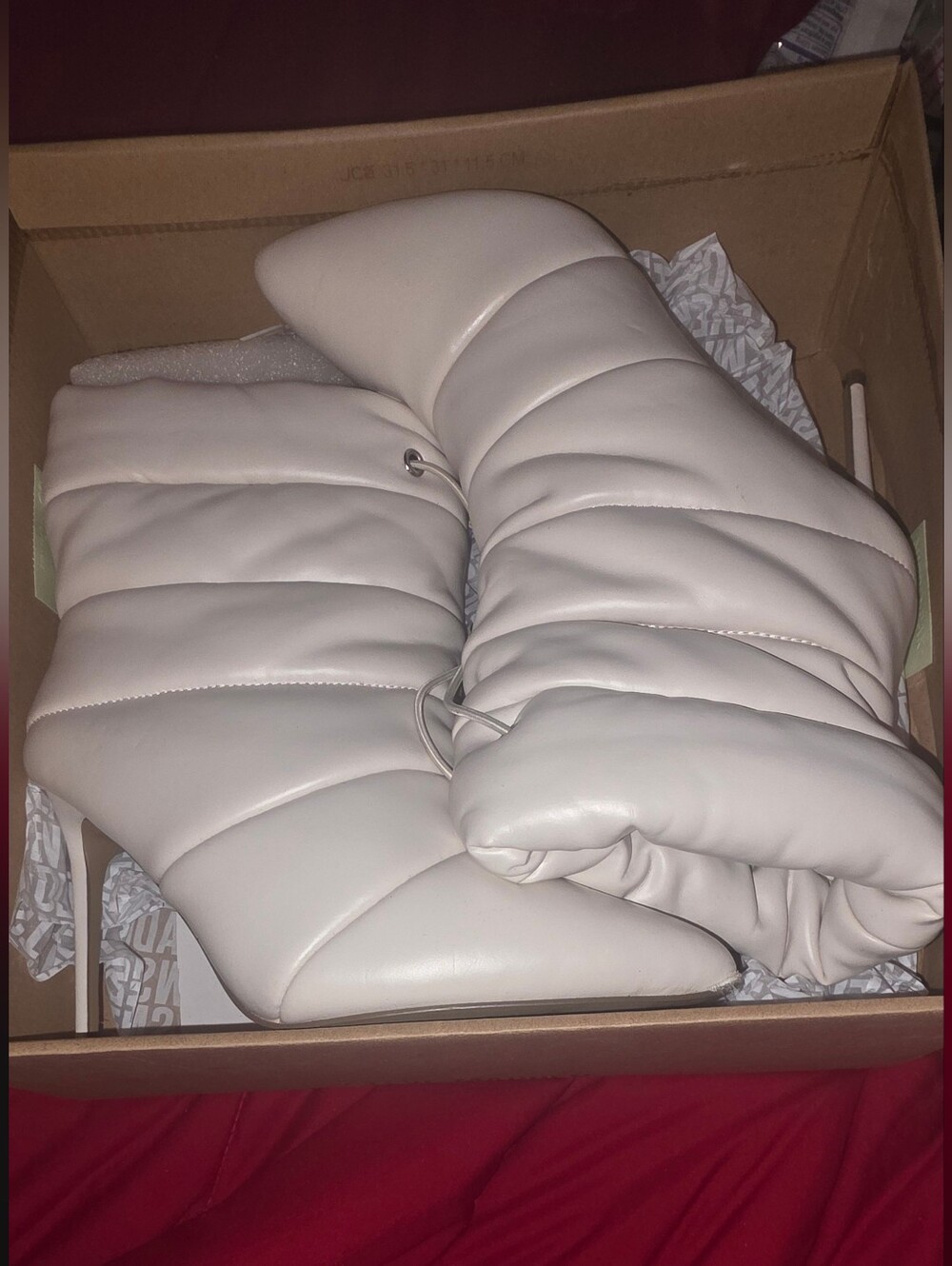 Steve Madden Box — Bone Colored Cloak Shoe Box